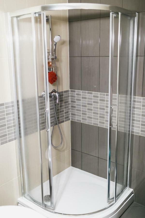 Сozy Apartment In Great Location Рига Екстериор снимка